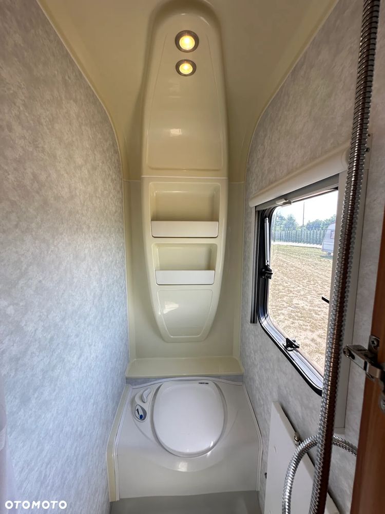 Adria CLASSICA 743 UT z Alde i nową markizą- 9 osobowa. - 39