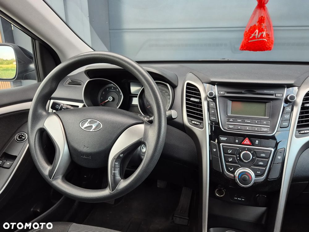 Hyundai i30 1.4 Comfort - 14