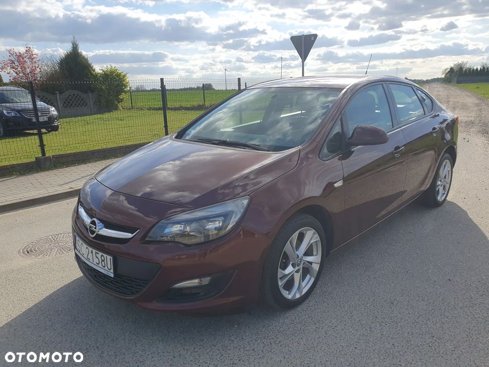 Opel Astra 1.4 T EU6 - 10