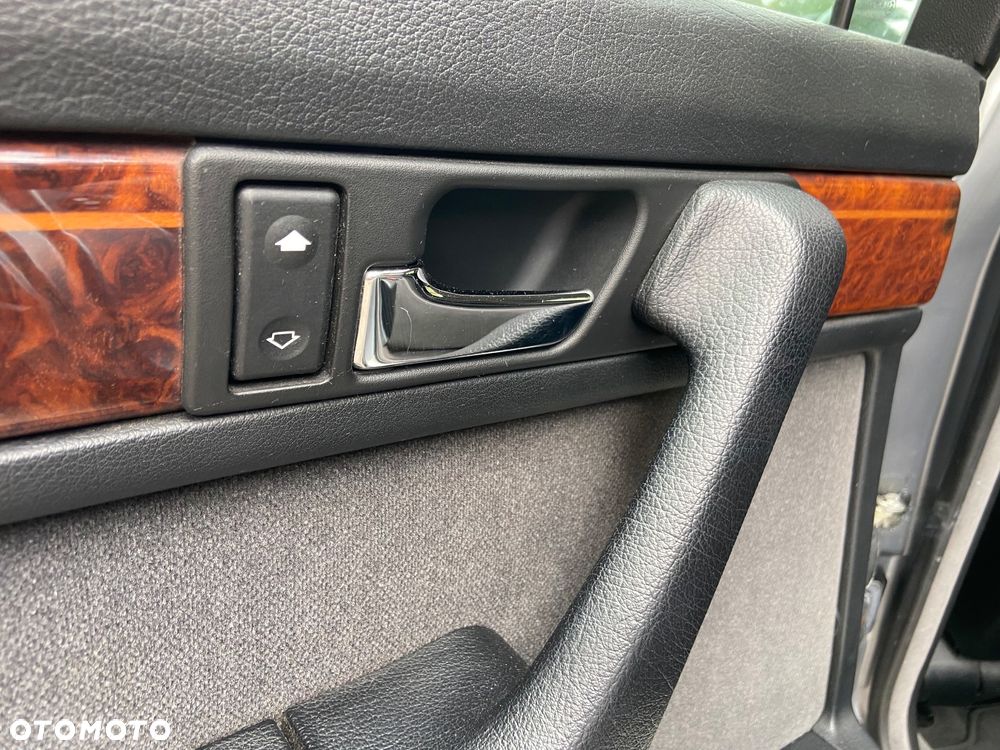 BMW Seria 7 730i V8 - 23