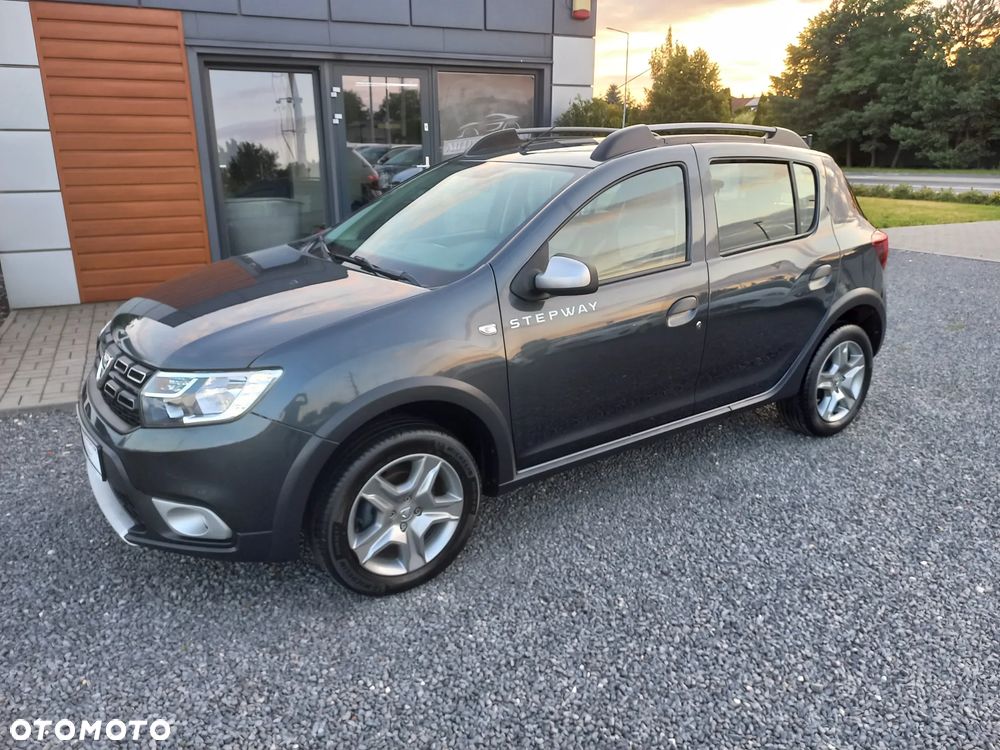 Dacia Sandero Stepway TCe 90 (S&S) Celebration - 2