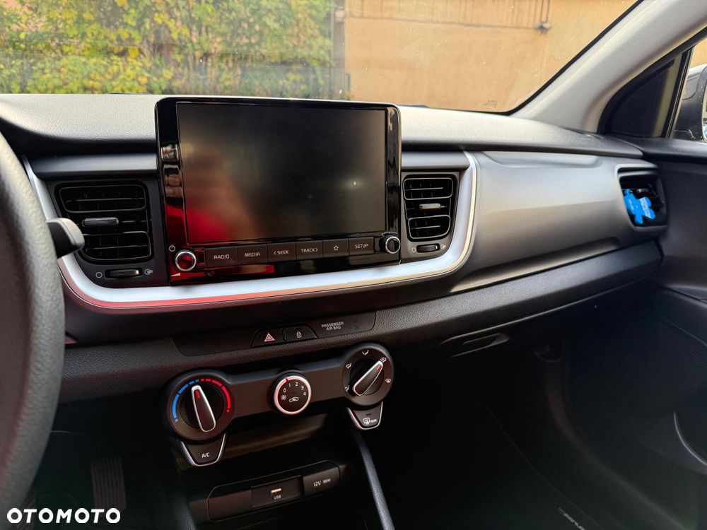 Kia Stonic - 16