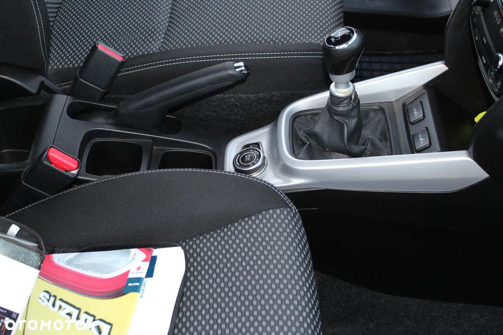 Suzuki Vitara 1.6 DDiS (4x4) Allgrip Comfort - 14