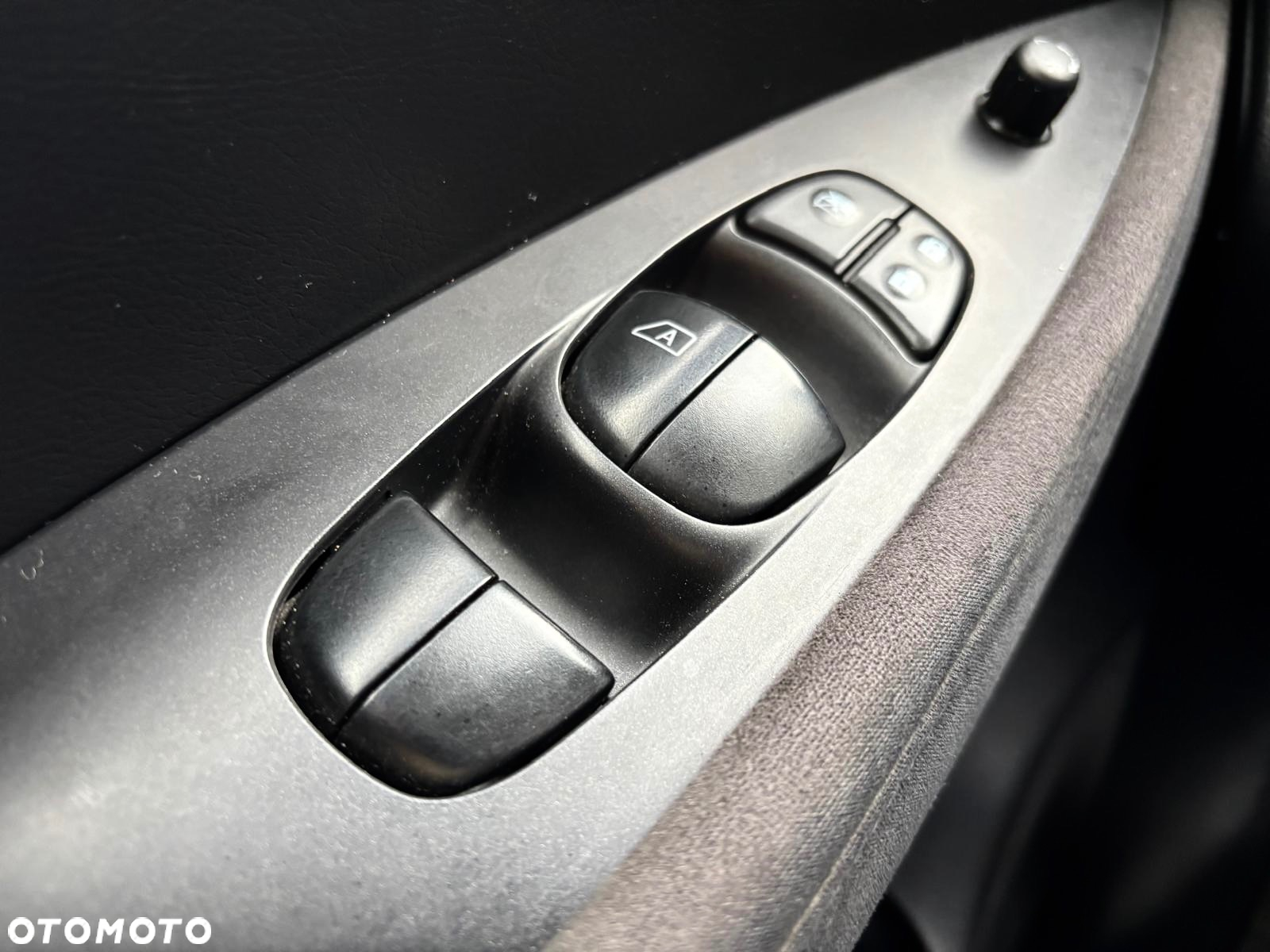 Nissan Leaf - 19