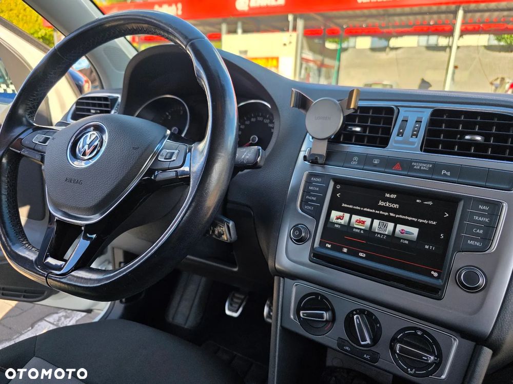 Volkswagen Polo 1.4 TDI Blue Motion Technology Allstar - 10