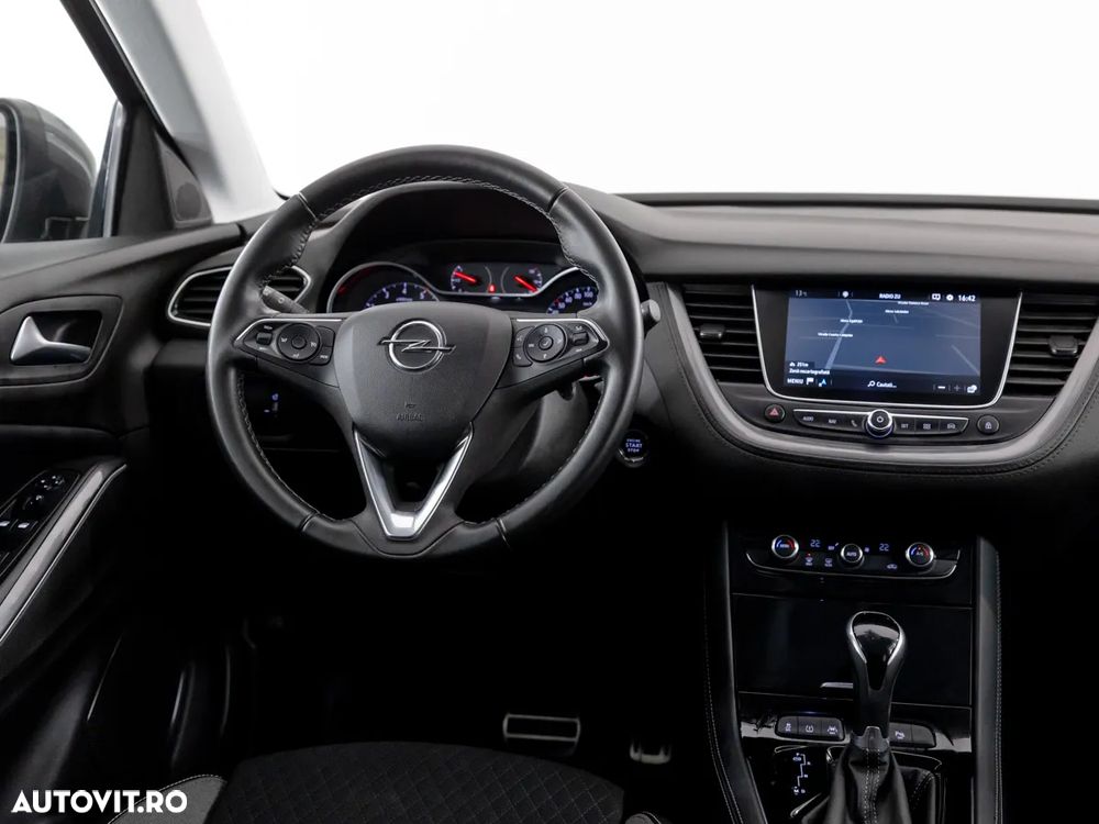 Opel Grandland X 1.2 Turbo START/STOP Elegance - 8