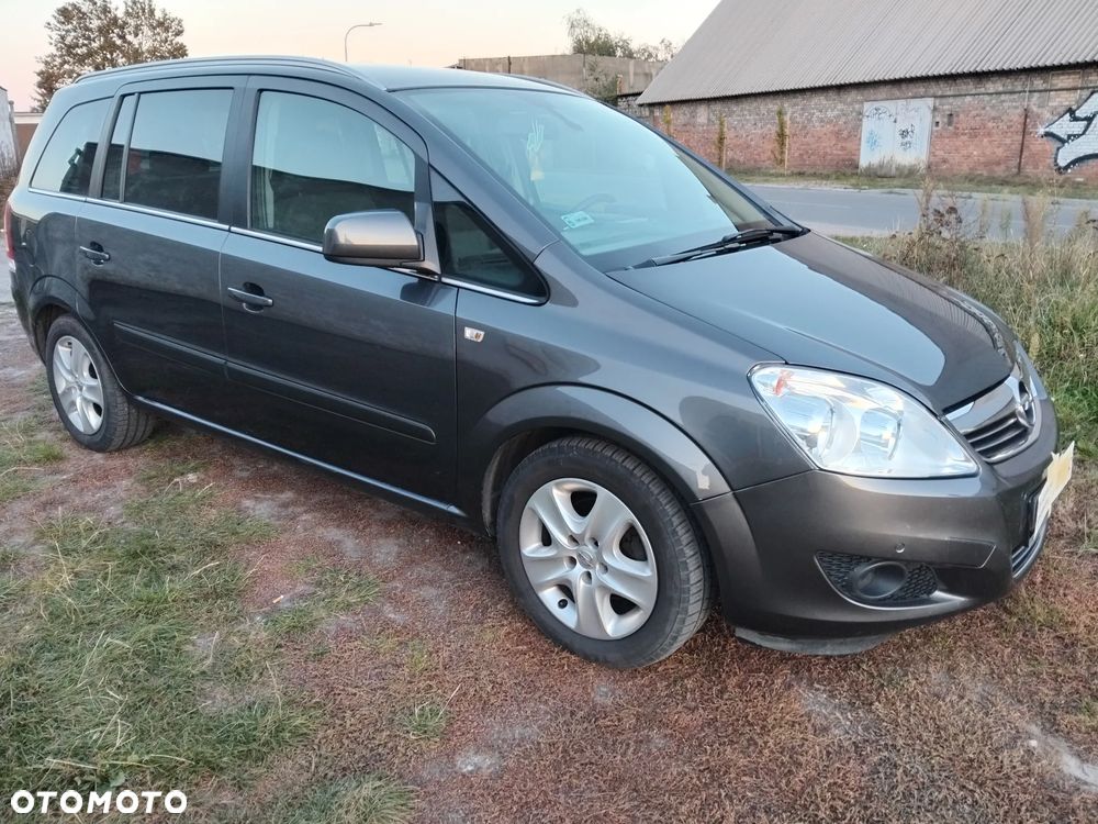 Opel Zafira - 16