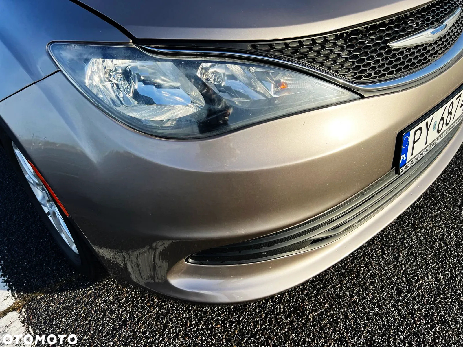 Chrysler Pacifica - 8