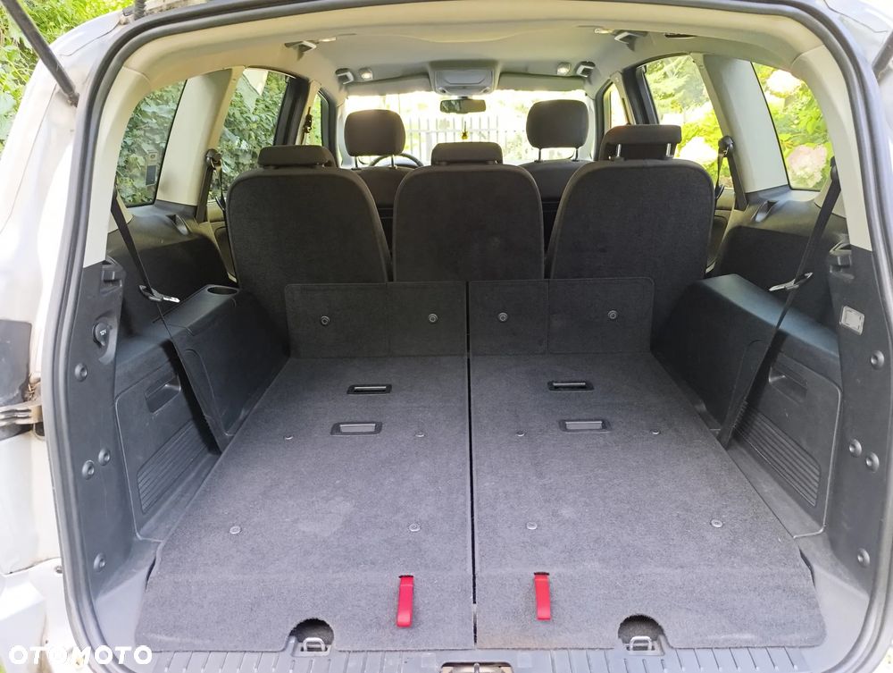 Ford S-Max - 10