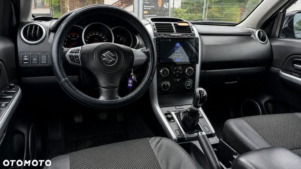 Suzuki Grand Vitara - 16
