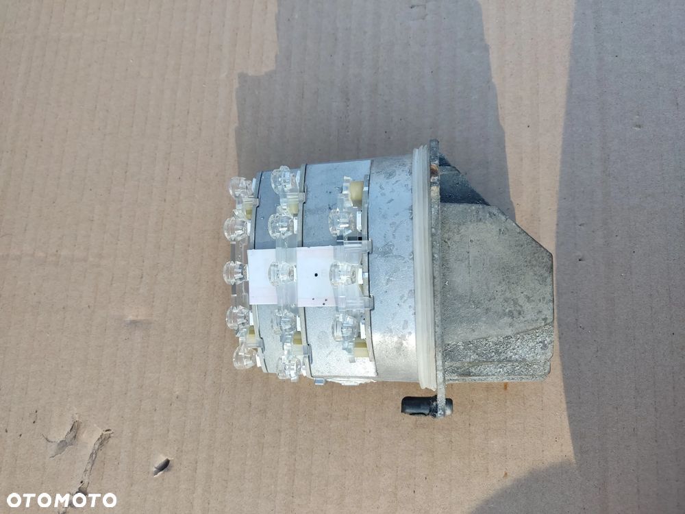 BMW 3 E90 E91 PRZETWORNICA KIERUNKOWSKAZ LED PRAWY 126622665