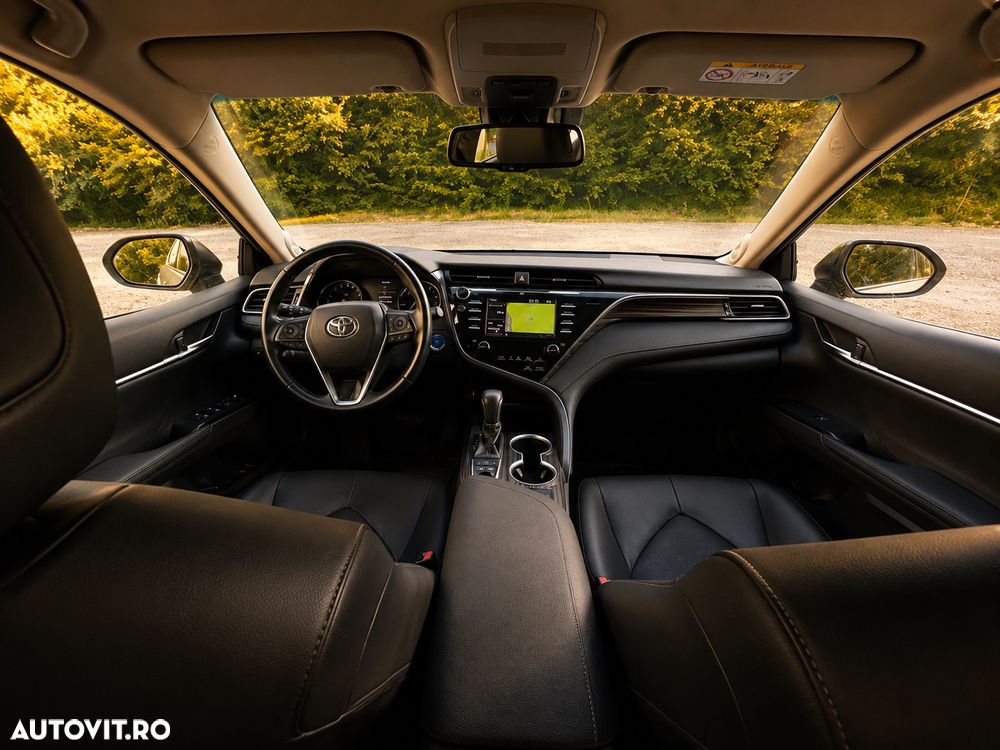 Toyota Camry 2.5 Business - 8