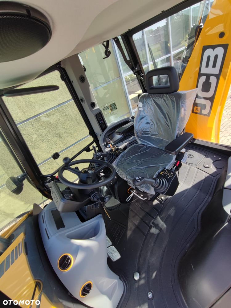 JCB 3CX Plus EH - 18