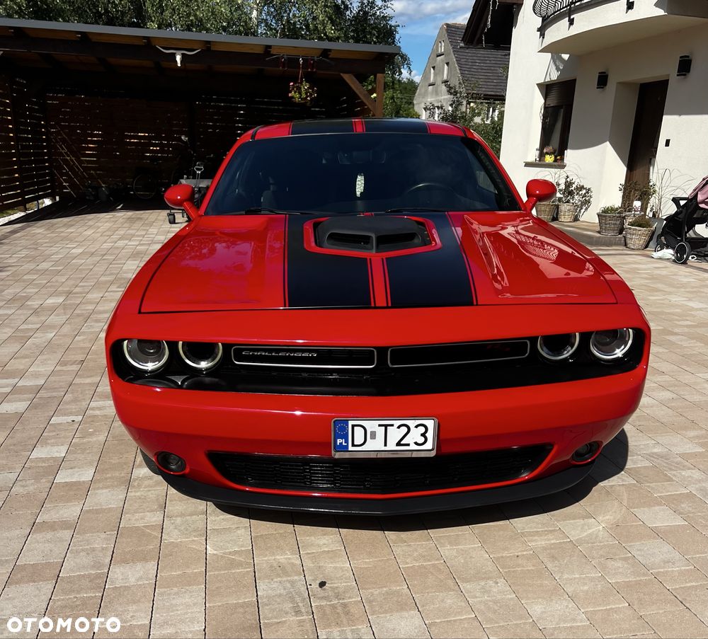Dodge Challenger - 5