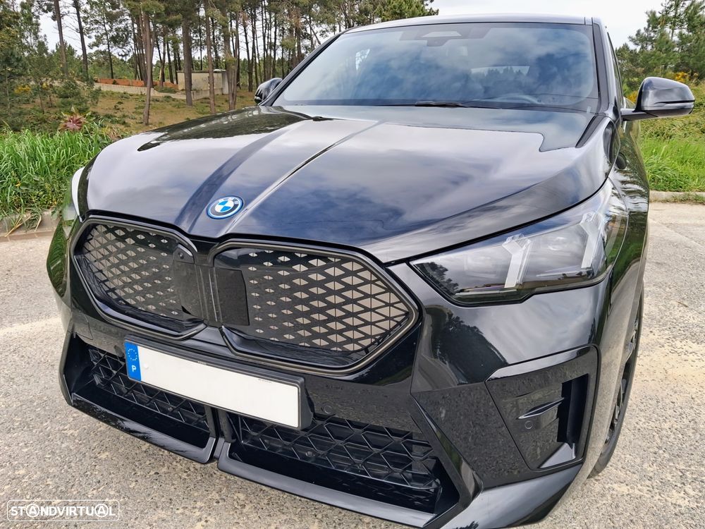 BMW iX2 eDrive20 Pack Desportivo M Pro - 26