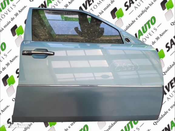 Porta Frente Dto Mercedes-Benz Três Volumes (W124) - 1