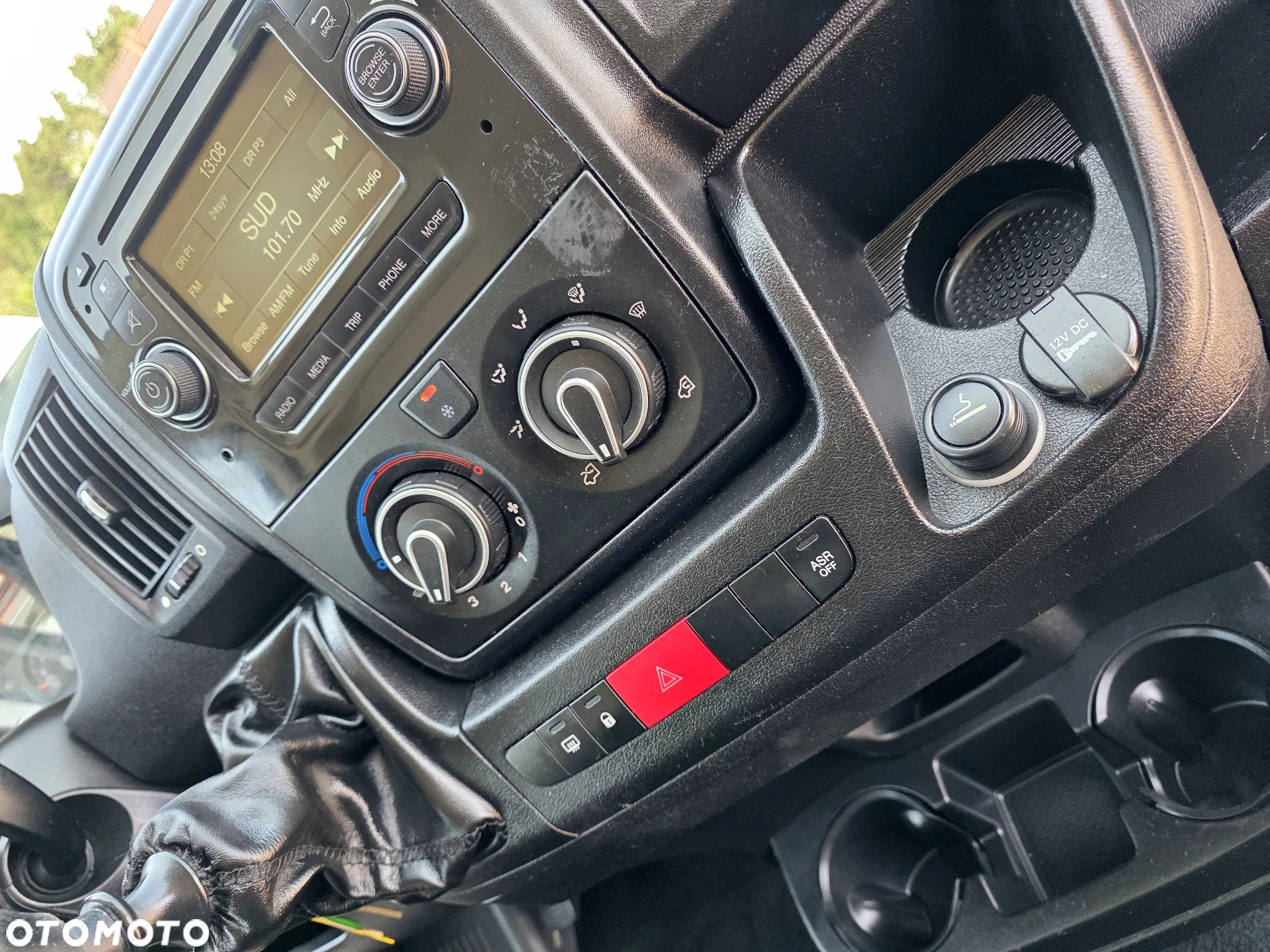 Peugeot BOXER 2,0 HDI 130 KONNY ŚREDNIAK L2H2 KLIMA WEBASTO WINDA GWARANCJA LEDY - 24