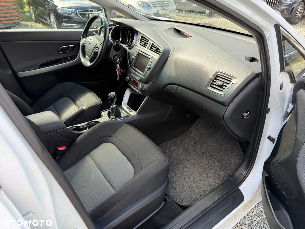 Kia Ceed 1.6 CRDi Smart - 25
