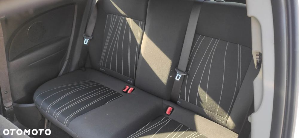 Opel Corsa 1.2 16V 111 - 9