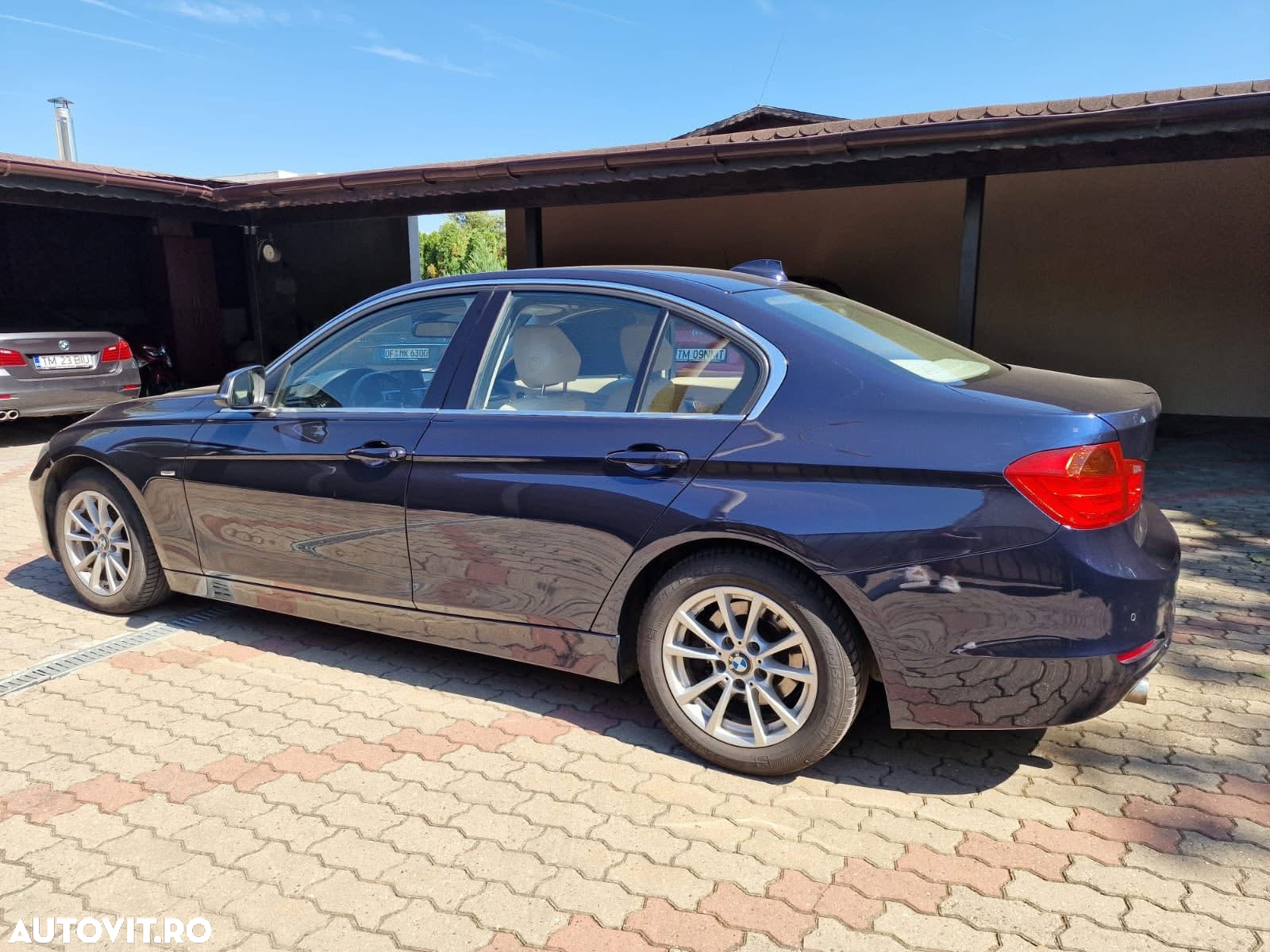 BMW Seria 3 320d Touring Aut. Efficient Dynamics Edition Blue Perf. Luxury Line - 8