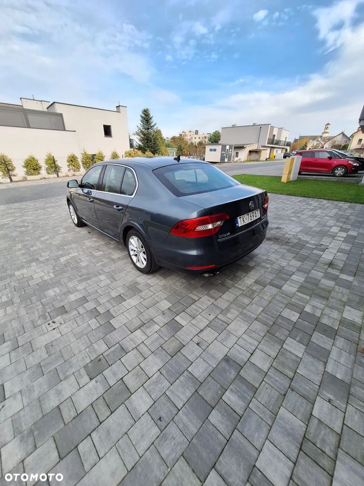 Skoda Superb 1.8 TSI Ambition - 9