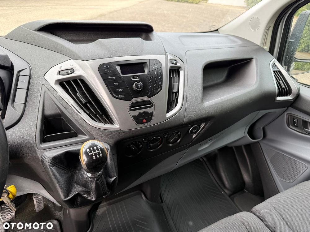 Ford Transit Custom - 8