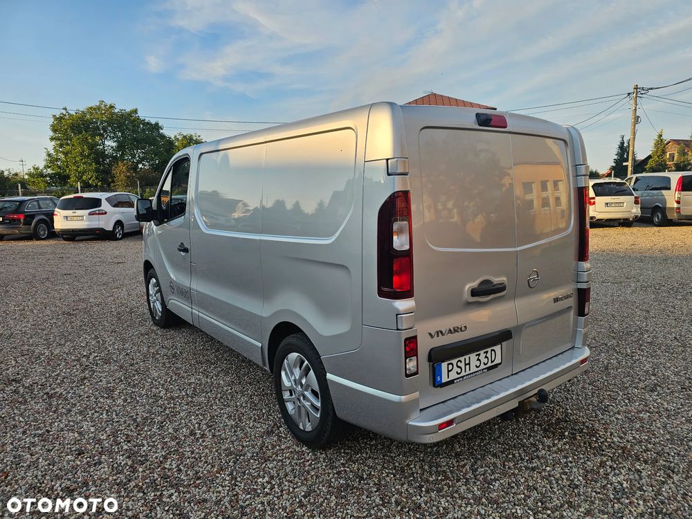 Opel Vivaro - 12