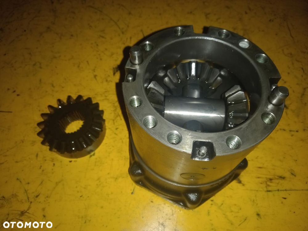 Przednia oś Carraro 20.45 Deutz Fahr 7250 TTV - 14