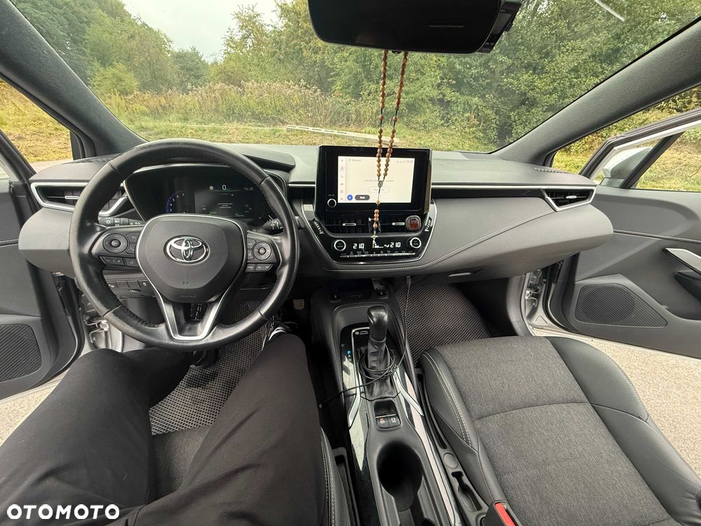 Toyota Corolla - 4