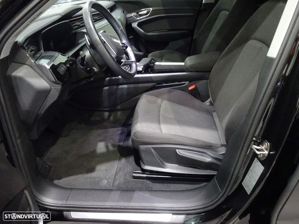 Audi Q8 e-Tron Sportback 55 quattro Advanced - 11