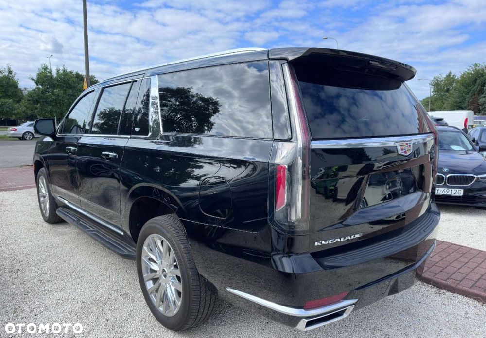 Cadillac Escalade - 8