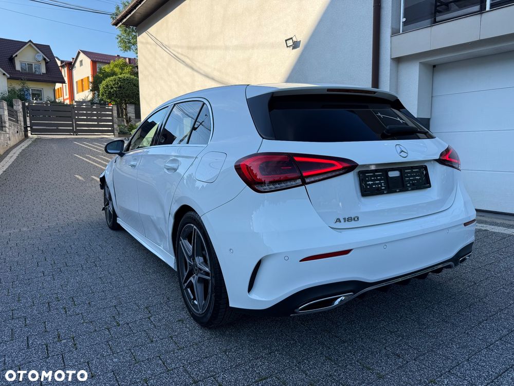 Mercedes-Benz Klasa A 180 7G-DCT AMG Line - 4