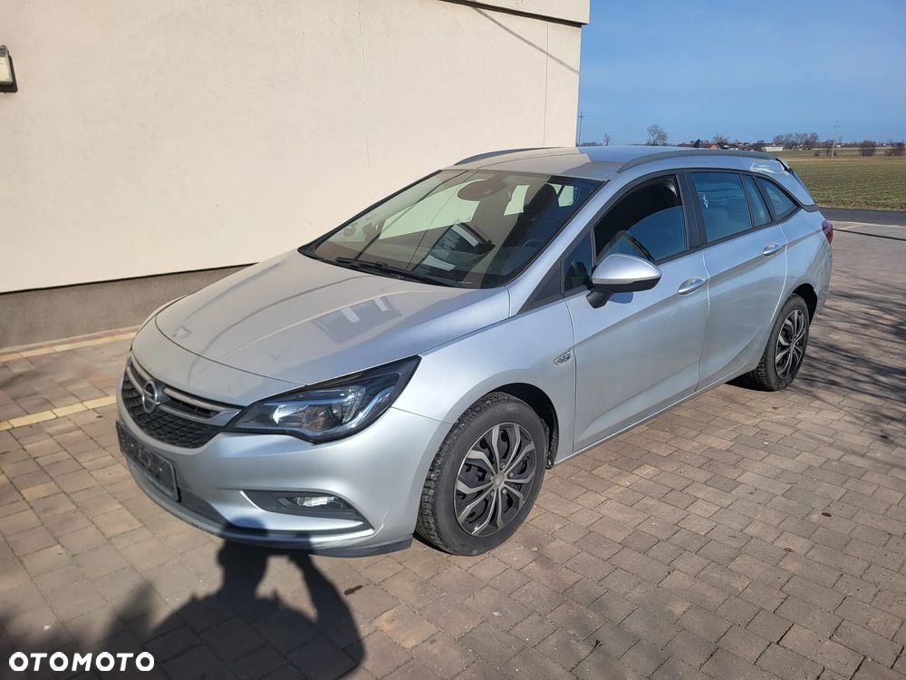 Opel Astra 1.6 D (CDTI) Innovation - 1