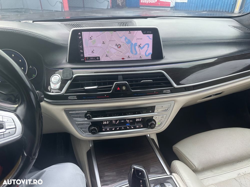 BMW Seria 7 740Ld xDrive - 11