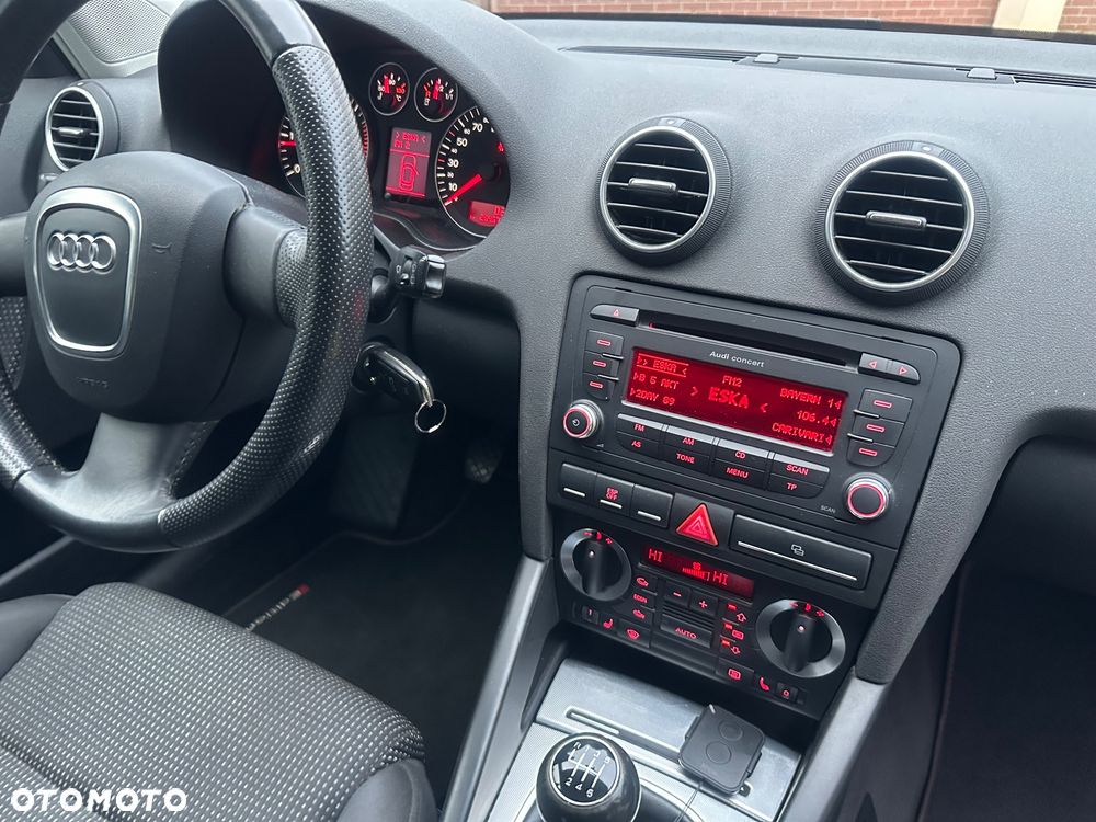 Volkswagen Scirocco ver-2-0-tdi - 11