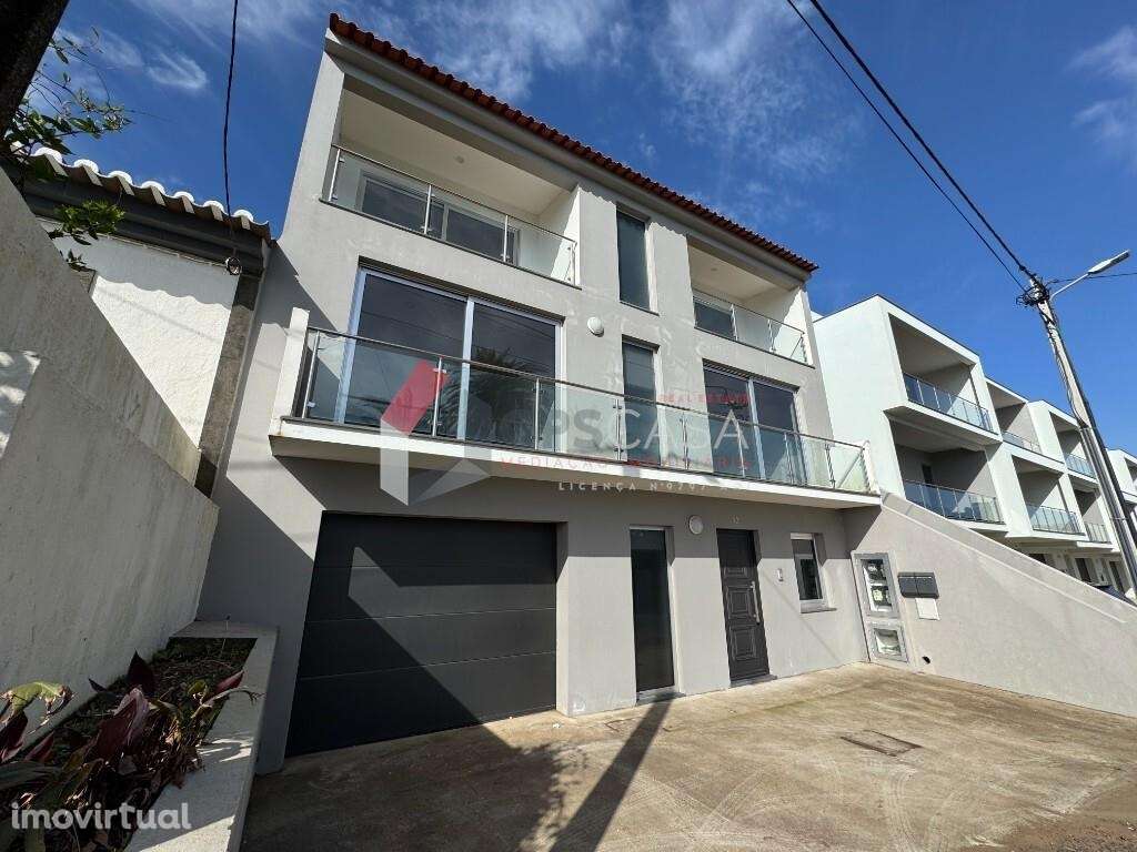 Moradia T3+1 com vista mar – Santa Cruz - Grande imagem: 3/50