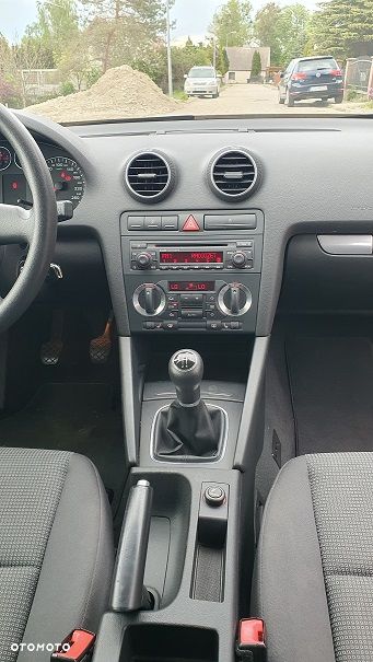 Audi A3 Sportback 1.6 Attraction - 10