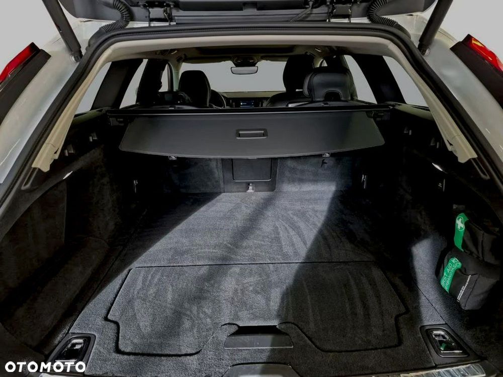 Volvo V90 - 5