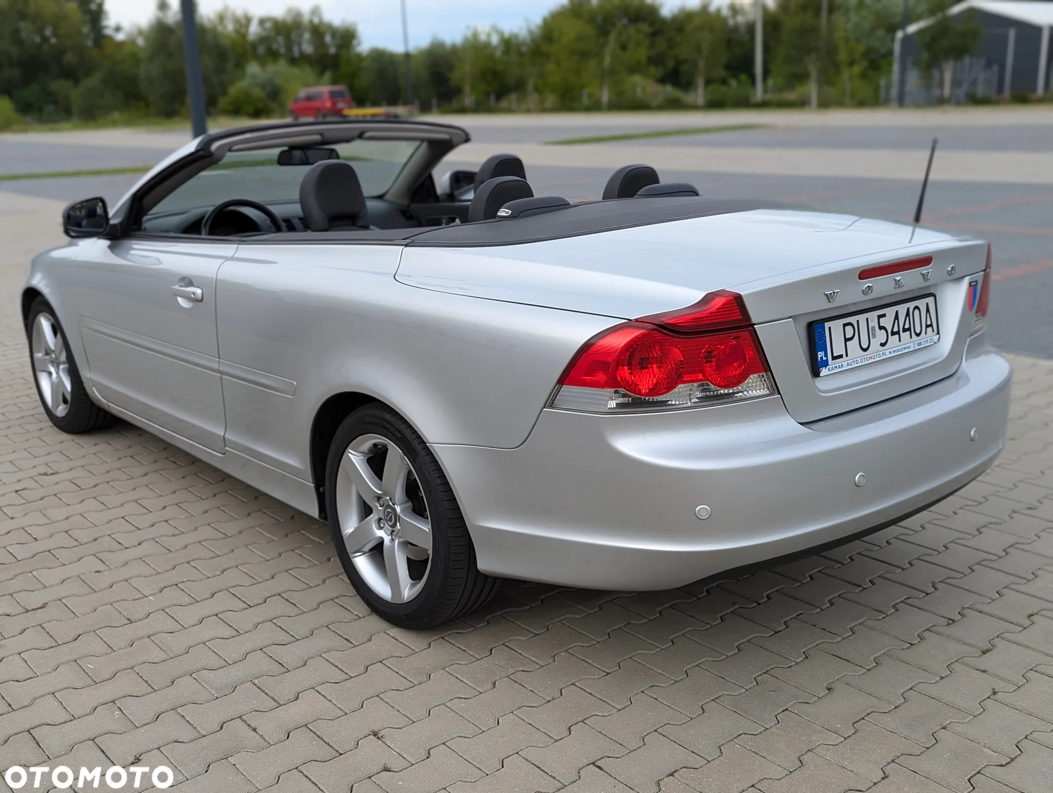 Volvo C70 2.4 Momentum - 6