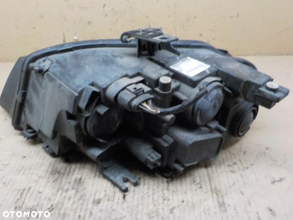 AUDI A4 B8 LAMPA PRAWY PRZÓD PRAWA EUROPA - 5