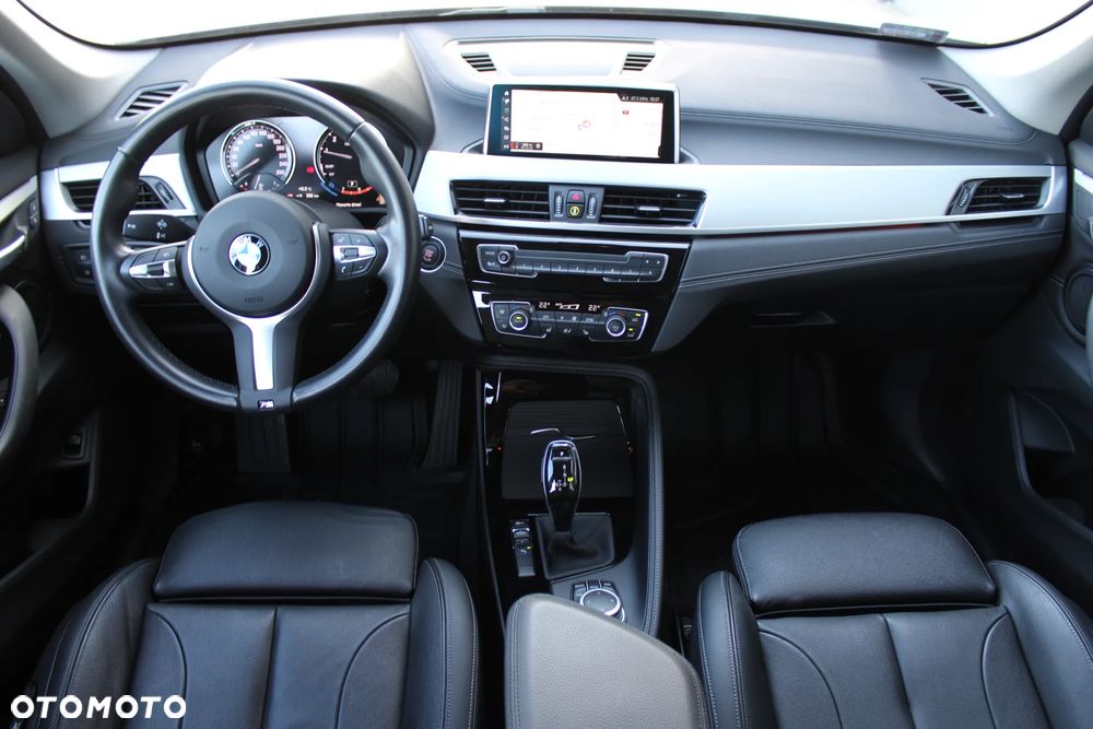 BMW X1 sDrive18i xLine - 11