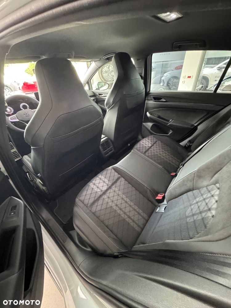 Volkswagen Golf - 7