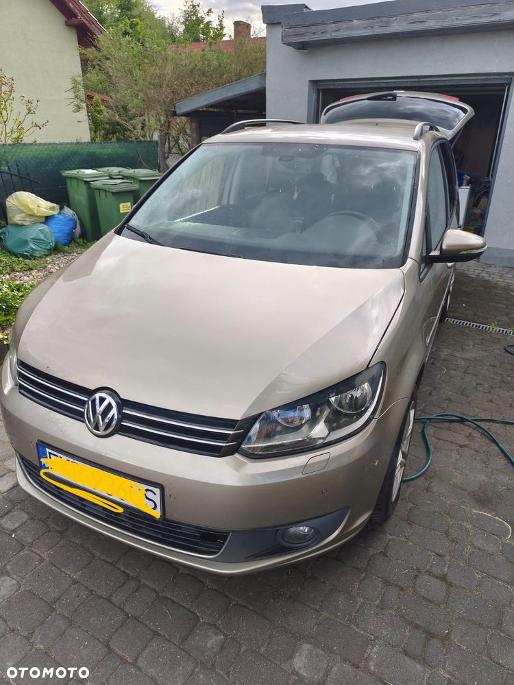 Volkswagen Touran - 22
