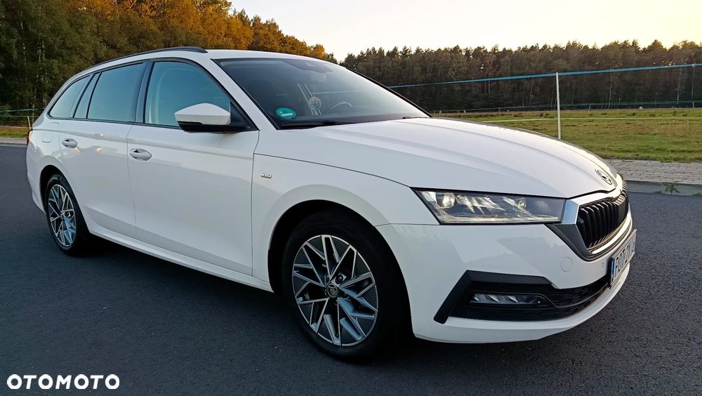 Skoda Octavia 2.0 TDI DSG Tour - 33