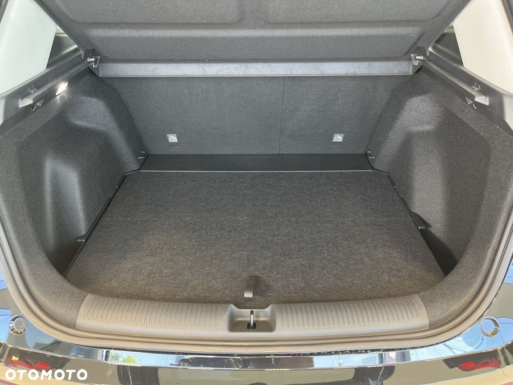 MG ZS Hybrid+ - 20
