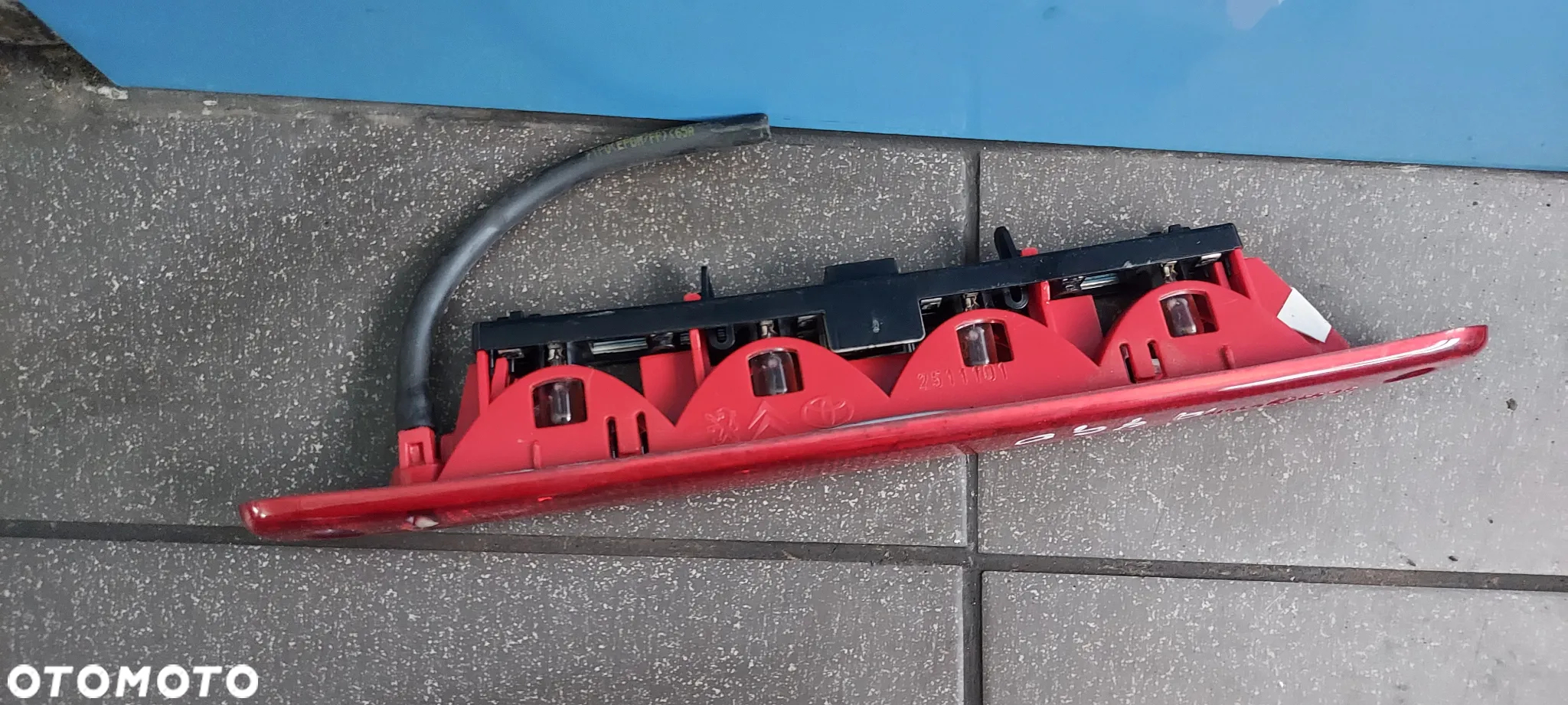 Trzecie światło stopu Toyota Aygo - 2