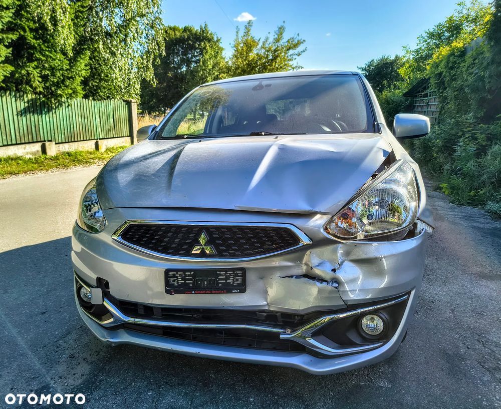 Mitsubishi Space Star 1.2 AS&G Invite CVT - 23