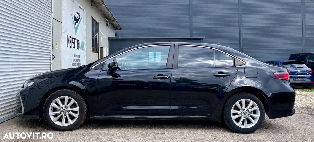 Toyota Corolla 1.8 HSD Dynamic - 16