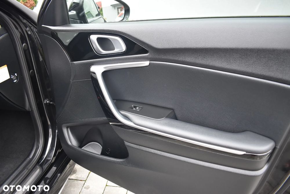 Kia ProCeed 1.5 T-GDI DCT7 OPF GT LINE - 22