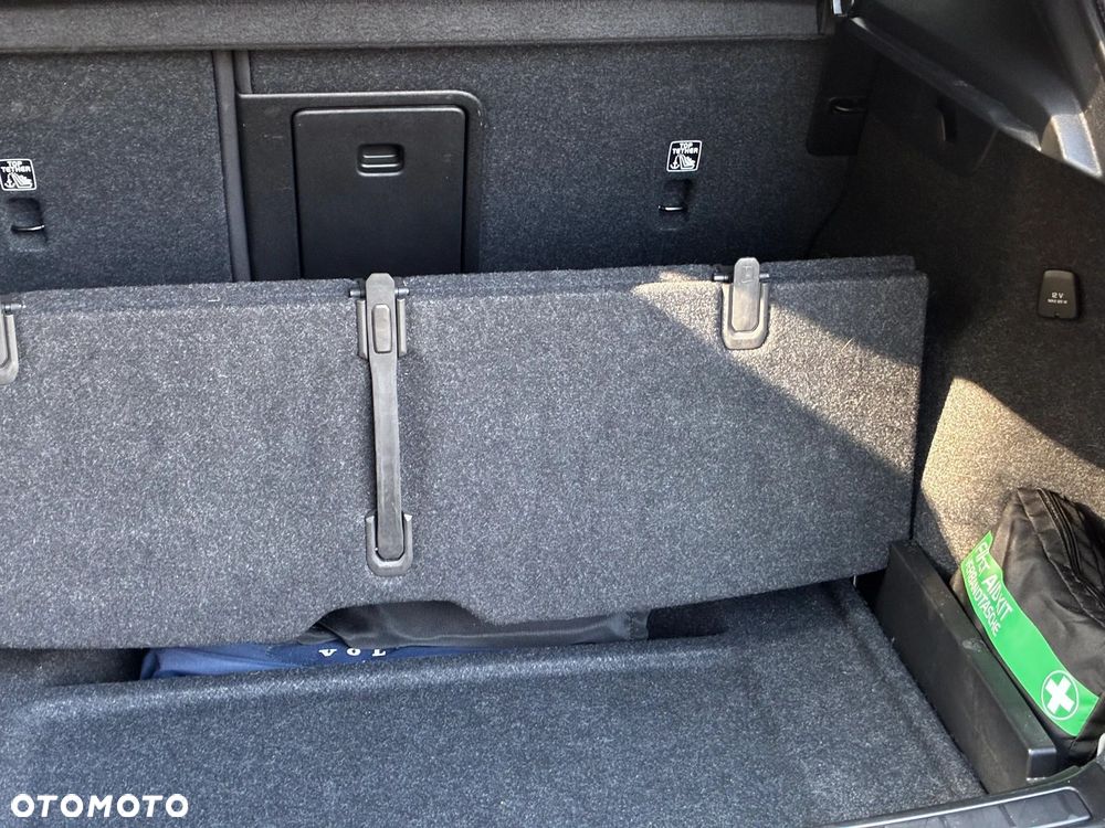Volvo XC 40 B3 Core - 11